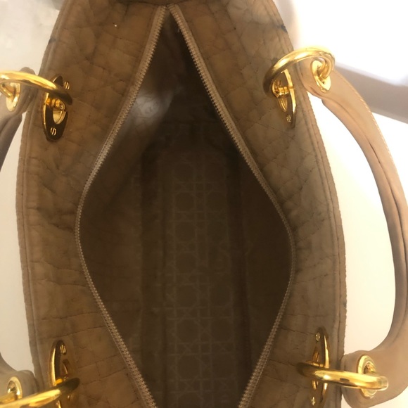 Authentic CHRISTIAN DIOR carnage in fabric - Picture 10 of 16